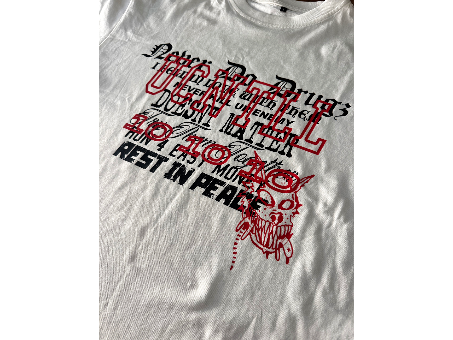 TEE “REST IN P*ACE” BOXY FIT